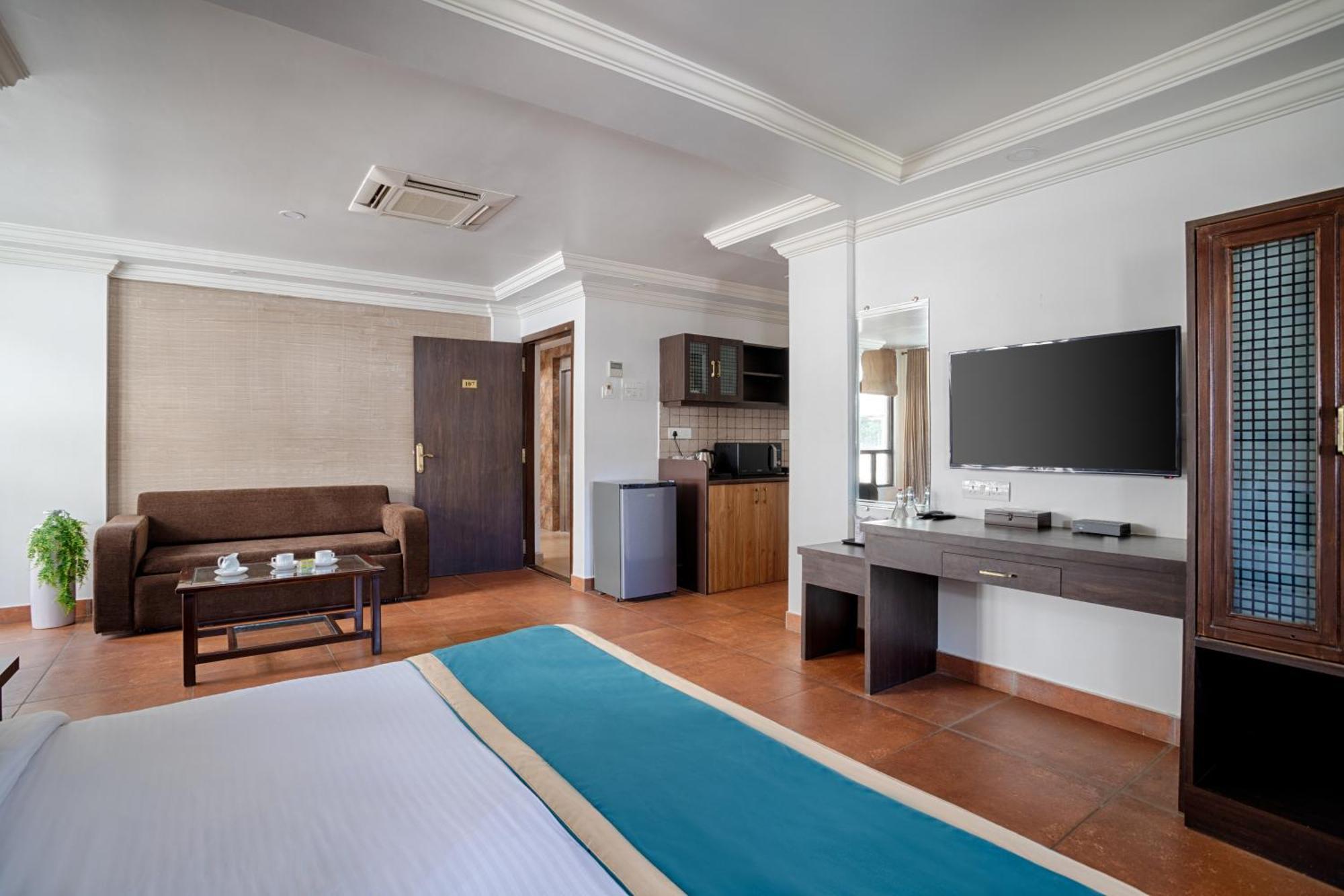 Ziva Suites Siolim Exterior foto
